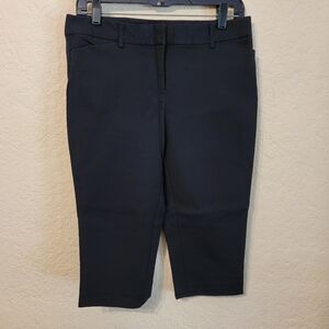 Liz Claiborne Black Stretch Capri Pants Sz 8 Petite